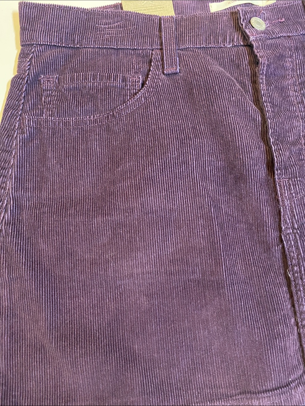 Levi’s SZ 30 Icon Dark Plum Corduroy Button Mini Skirt New D27e - Picture 11 of 11